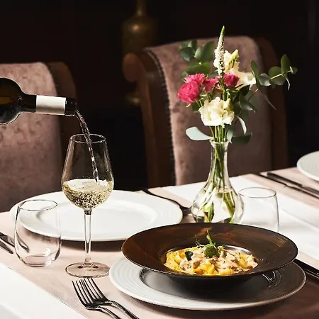 Barrio ゲストハウス 4*