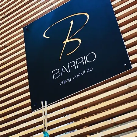 ゲストハウス Barrio ブカレスト